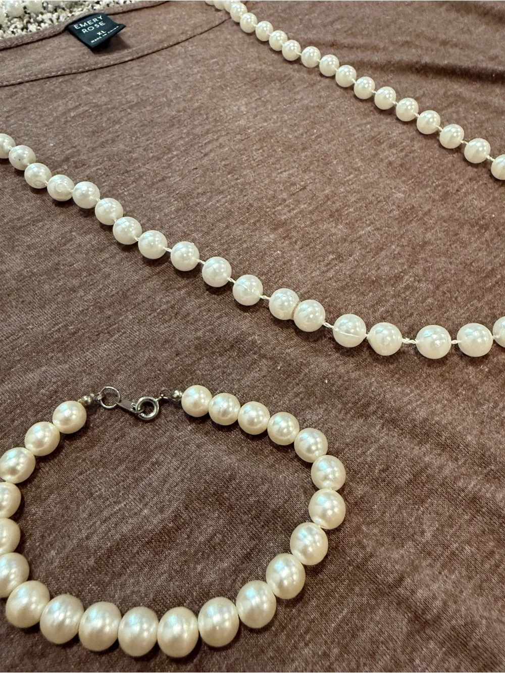 White Pearl Necklace and Bracelet Set
